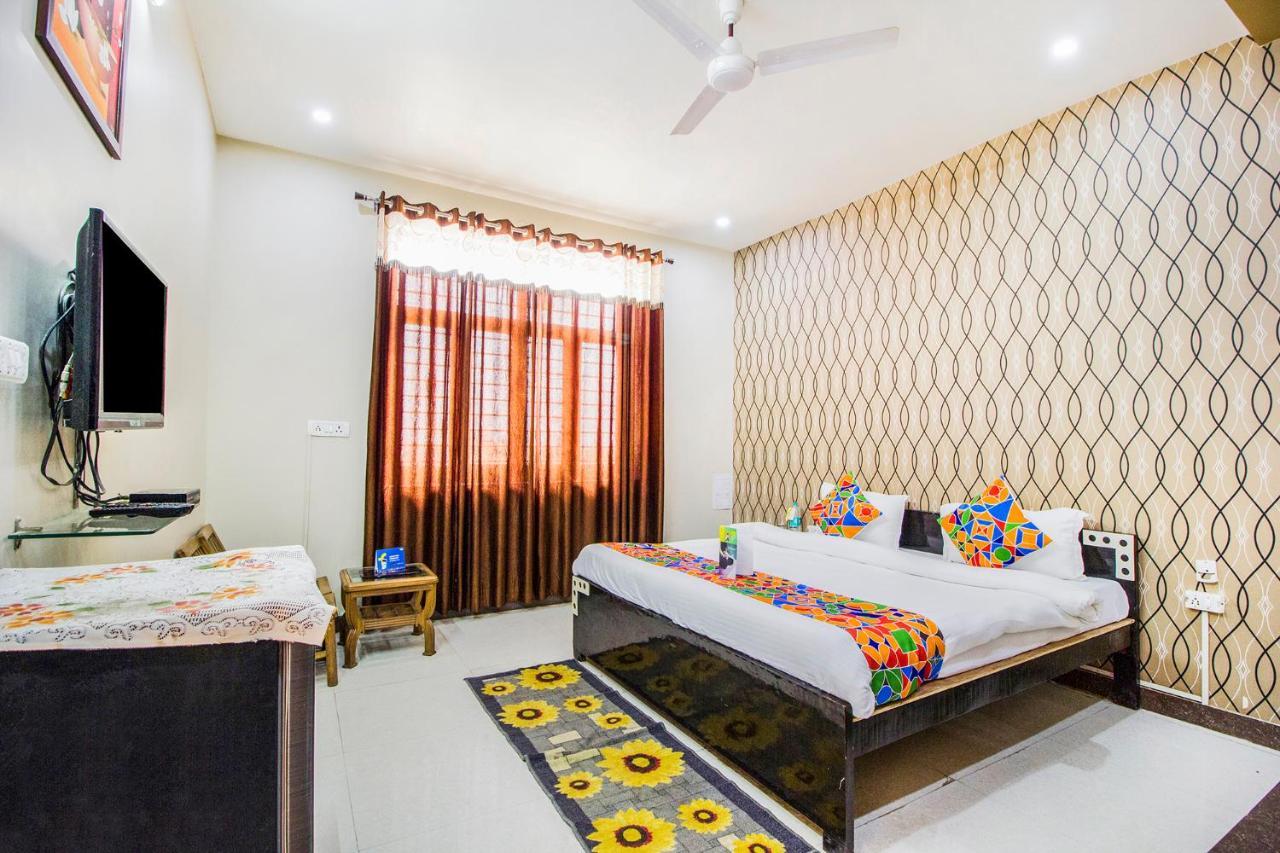 Fabhotel Plus Maniram Palace 阿格拉 外观 照片